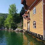 Parque de vacaciones Handelsstad Rugsund